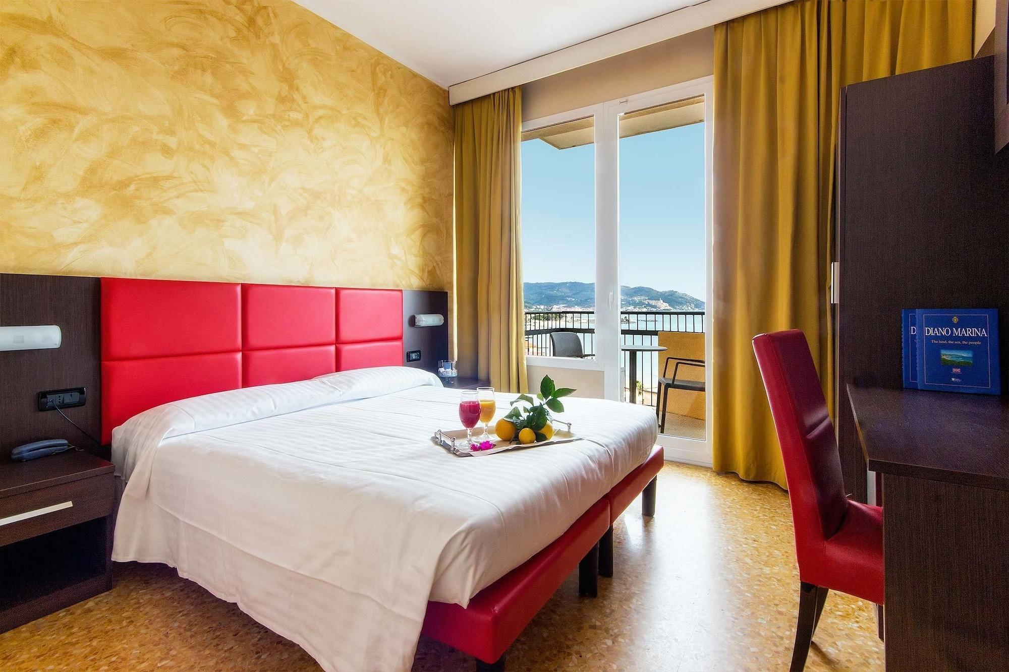 Piccolo Hotel Diano Marina Bagian luar foto